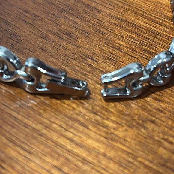 Stainless steel bracelet. - Picture 5 of 6